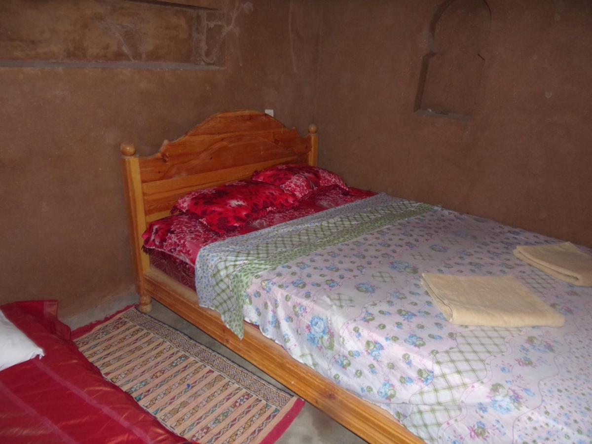 Authentic Riad & Activities Erg Мхамид Екстериор снимка